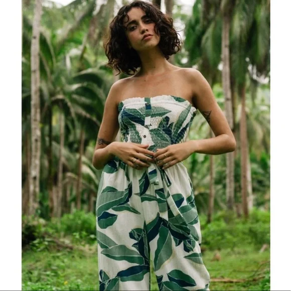 🔥🔥BILLABONG - FLORAL FORWARD FEELINGS JUMPSUIT🔥🔥 - Picture 2 of 11